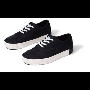 Toms Sneakers